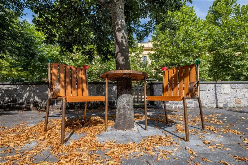 Lavička Václava Havla v Jihlavě